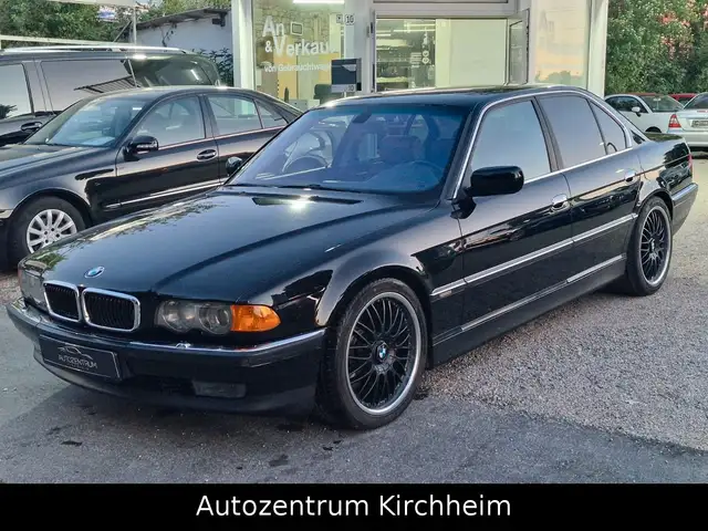 BMW 735 i A