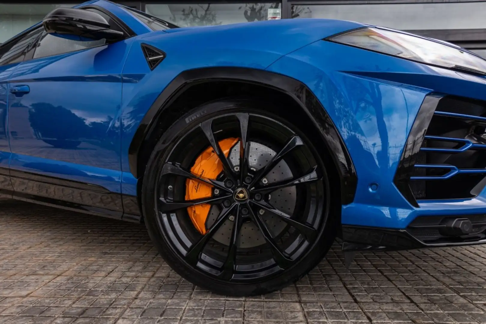 Lamborghini Urus 4.0 V8 Aut. Azul - 2