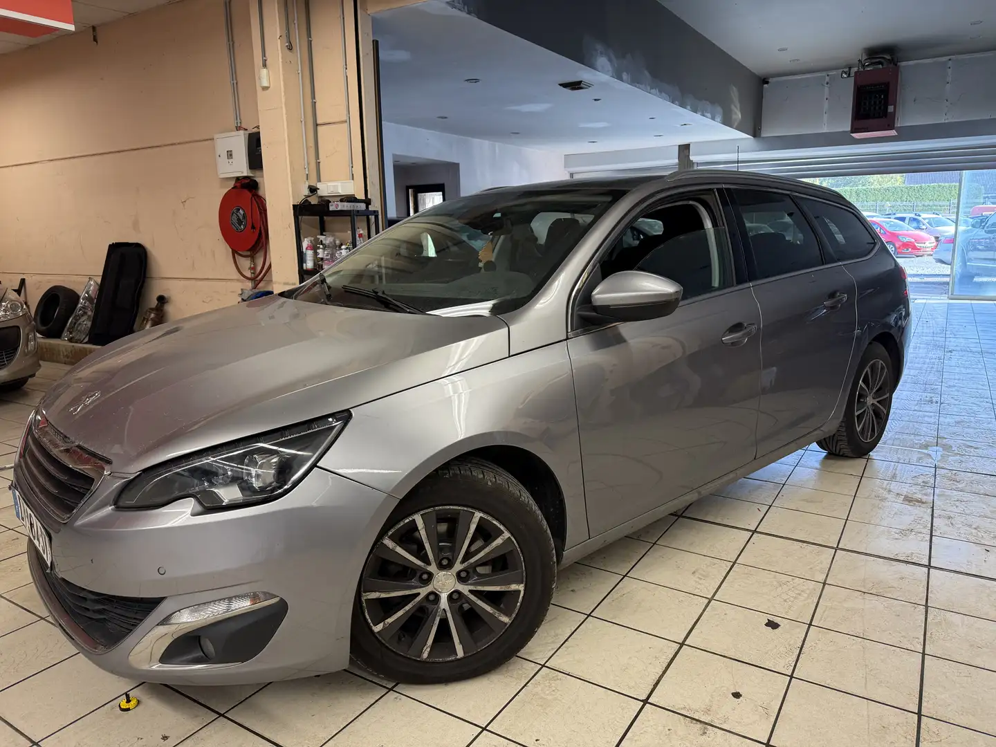 Peugeot 308 308 SW 1.6 BlueHDi Feline STT JOINT DE CULASSE! Silber - 1