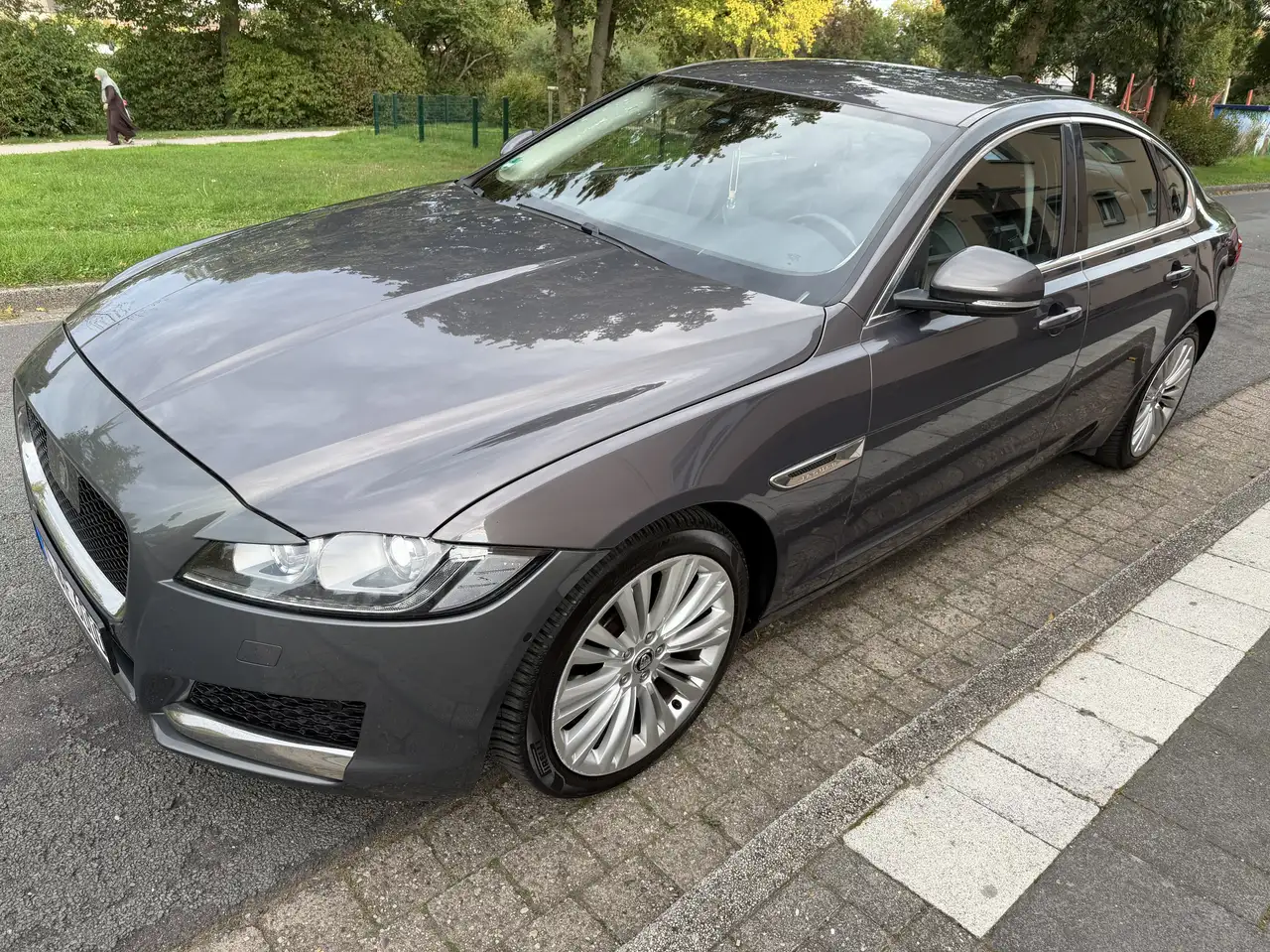 Jaguar XF