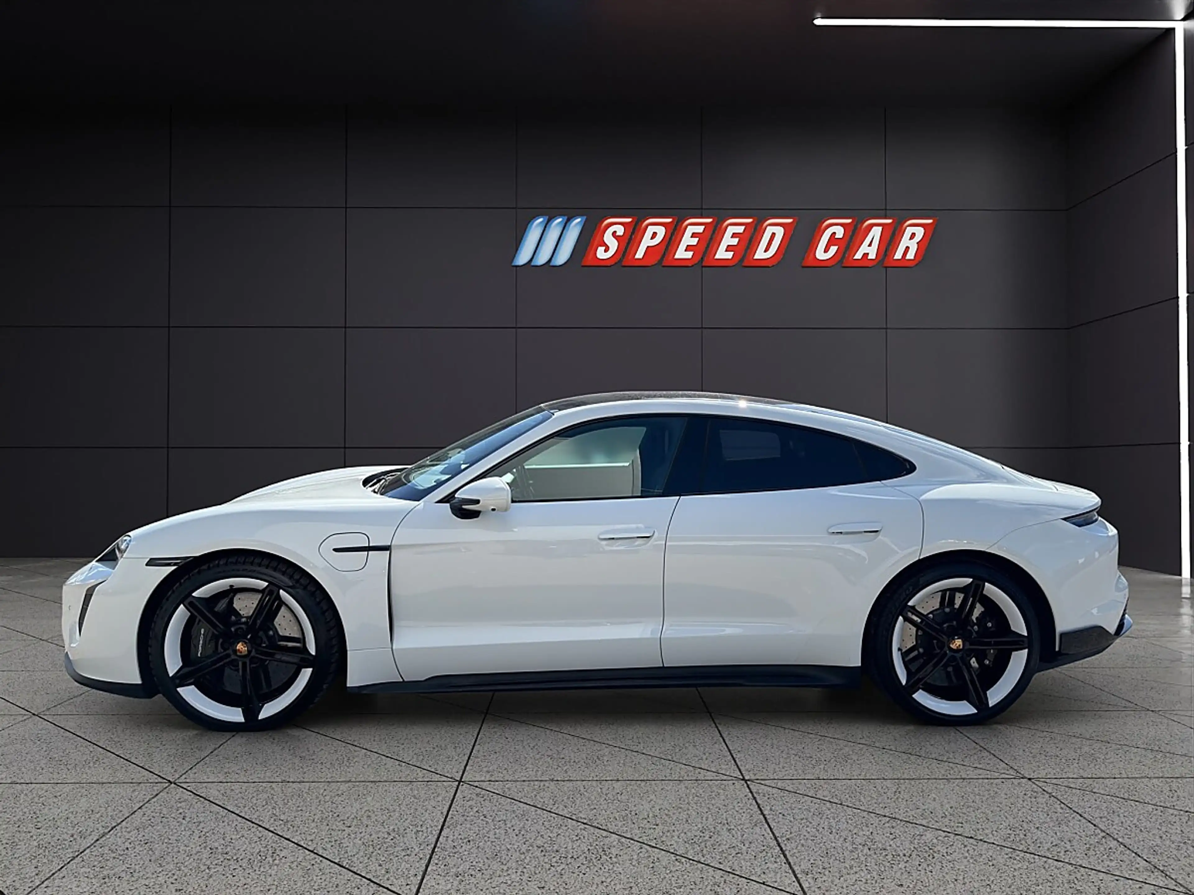Porsche Taycan 4S Plus 83,7kWh — photo 8