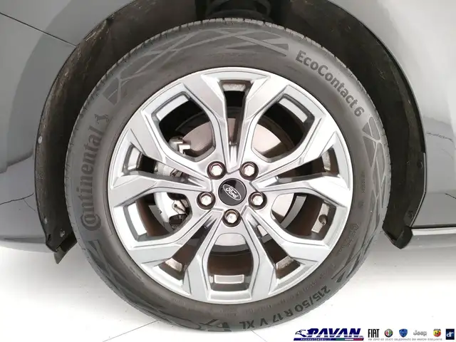 Ford Focus view 29