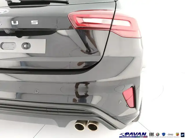 Ford Focus view 28