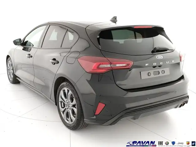 Ford Focus view 7