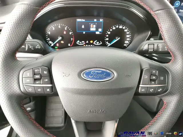 Ford Focus view 23