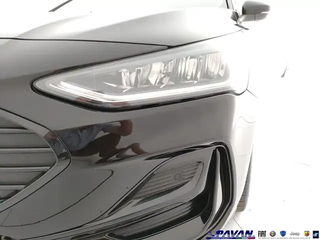 Ford Focus view 30