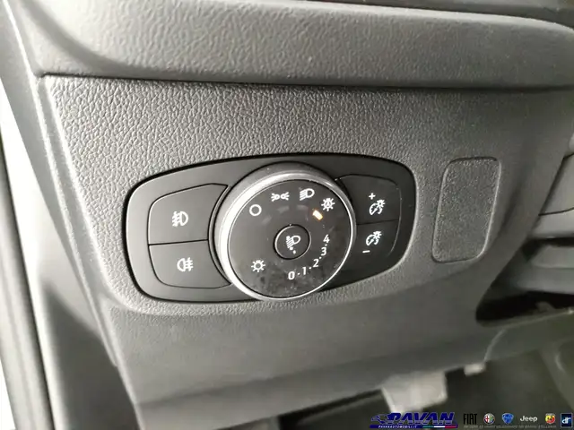 Ford Focus view 13