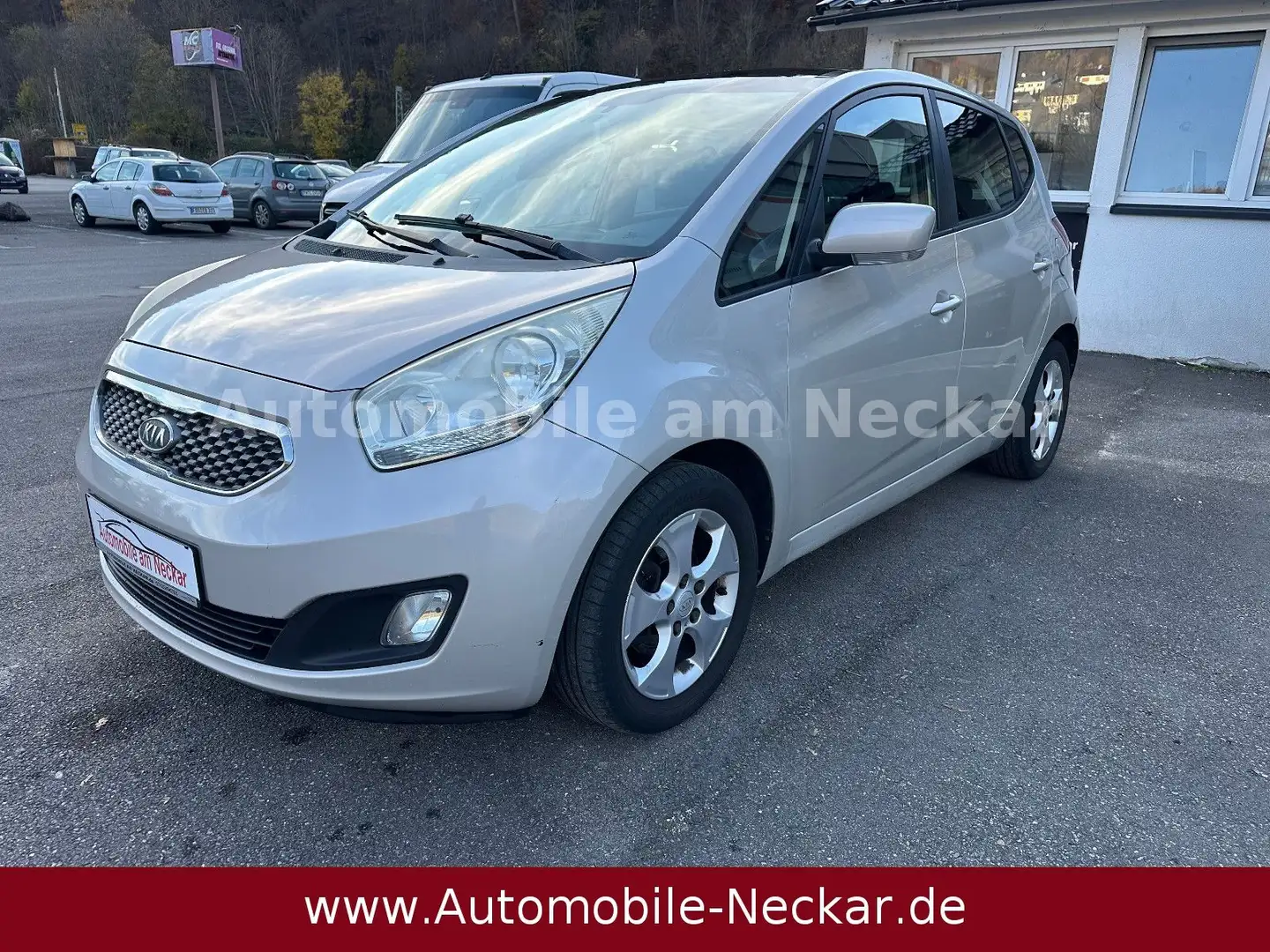 Kia Venga 1.6 CRDi 128 Ps Spirit-Pano-Klima-2.Hand Silber - 1