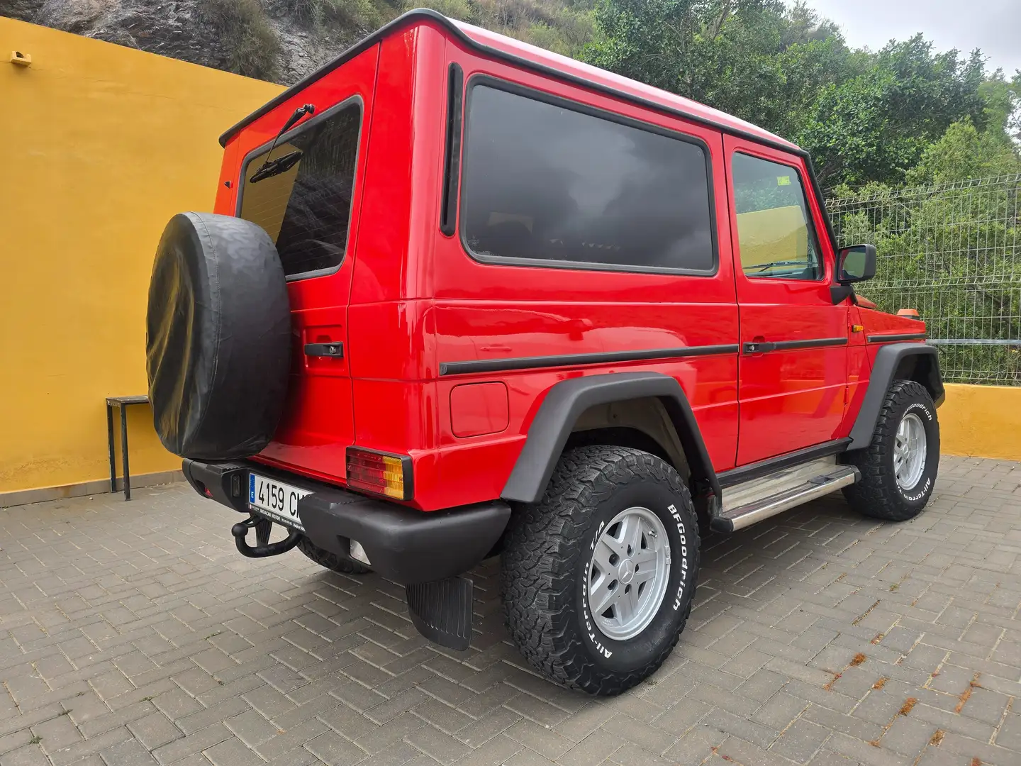 Mercedes-Benz G 300 300 GD SW Corto. Bola, techo, antinieblas, ABS, calefaccion asientos, llantas, 3 bloqueos Rot - 2