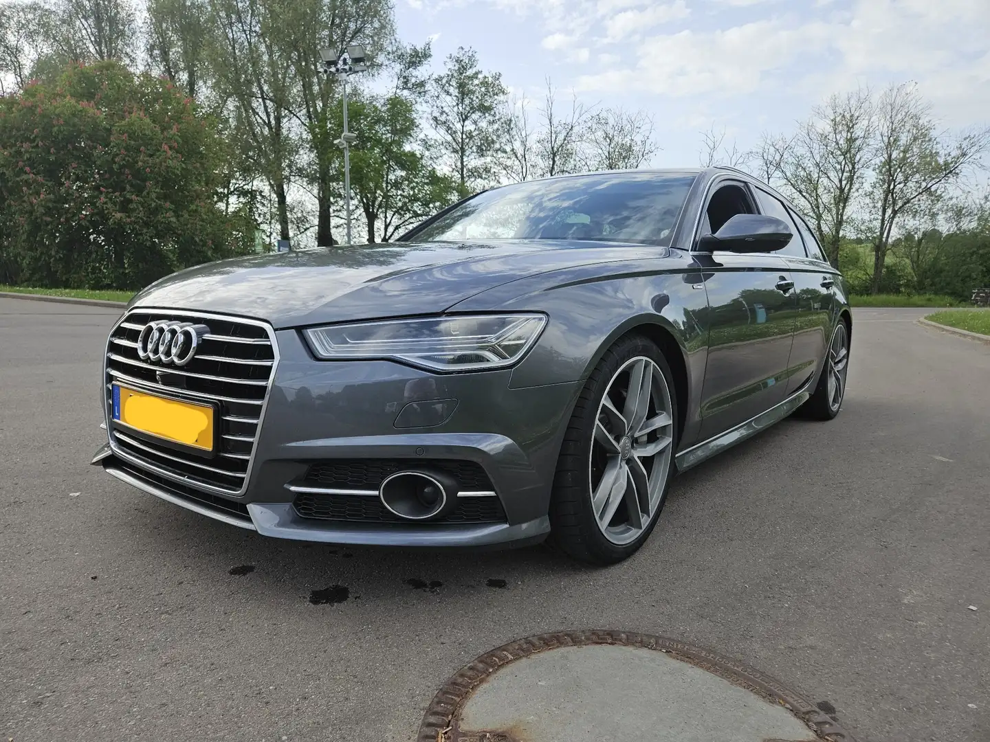 Audi A6 Avant 3.0 TDi V6 Quattro S tronic S line - 1