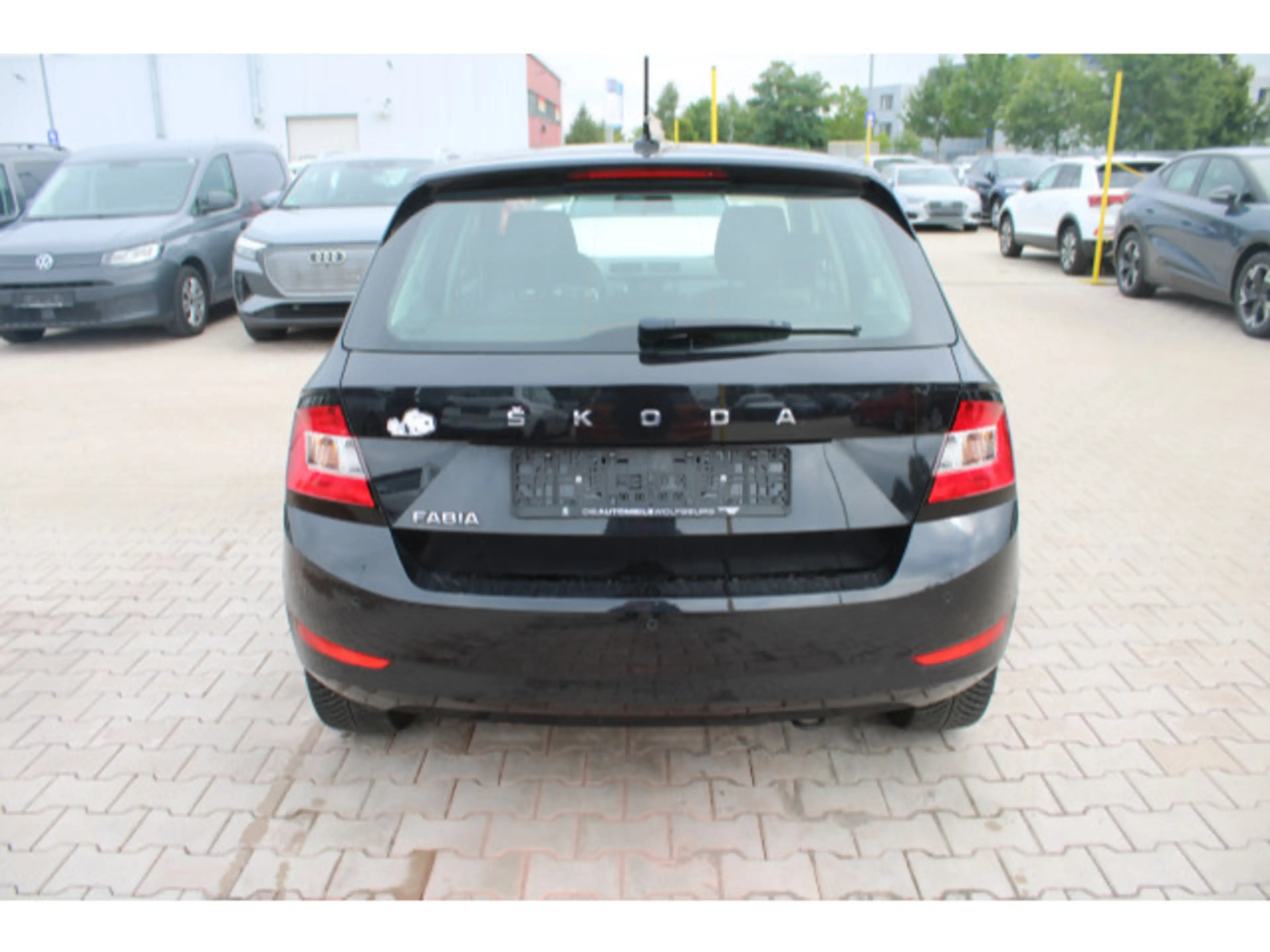 Skoda Fabia 3 III 1.0 MPI Cool Plus Einparkhi/Multilen — photo 11