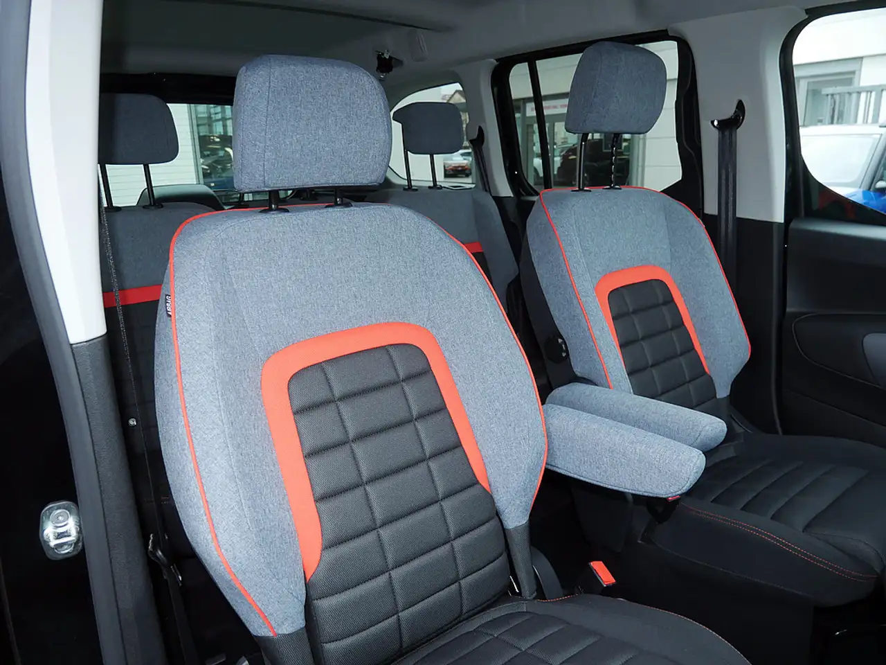 Citroen Berlingo XL BlueHDi 130 Max 16