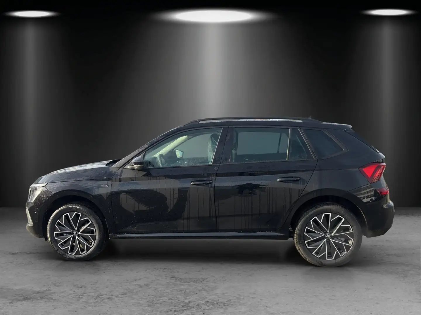 Skoda Kamiq Tour 1,0 TSI 85 kW DSG RFK/LED/el. Heckkl. Schwarz - 2