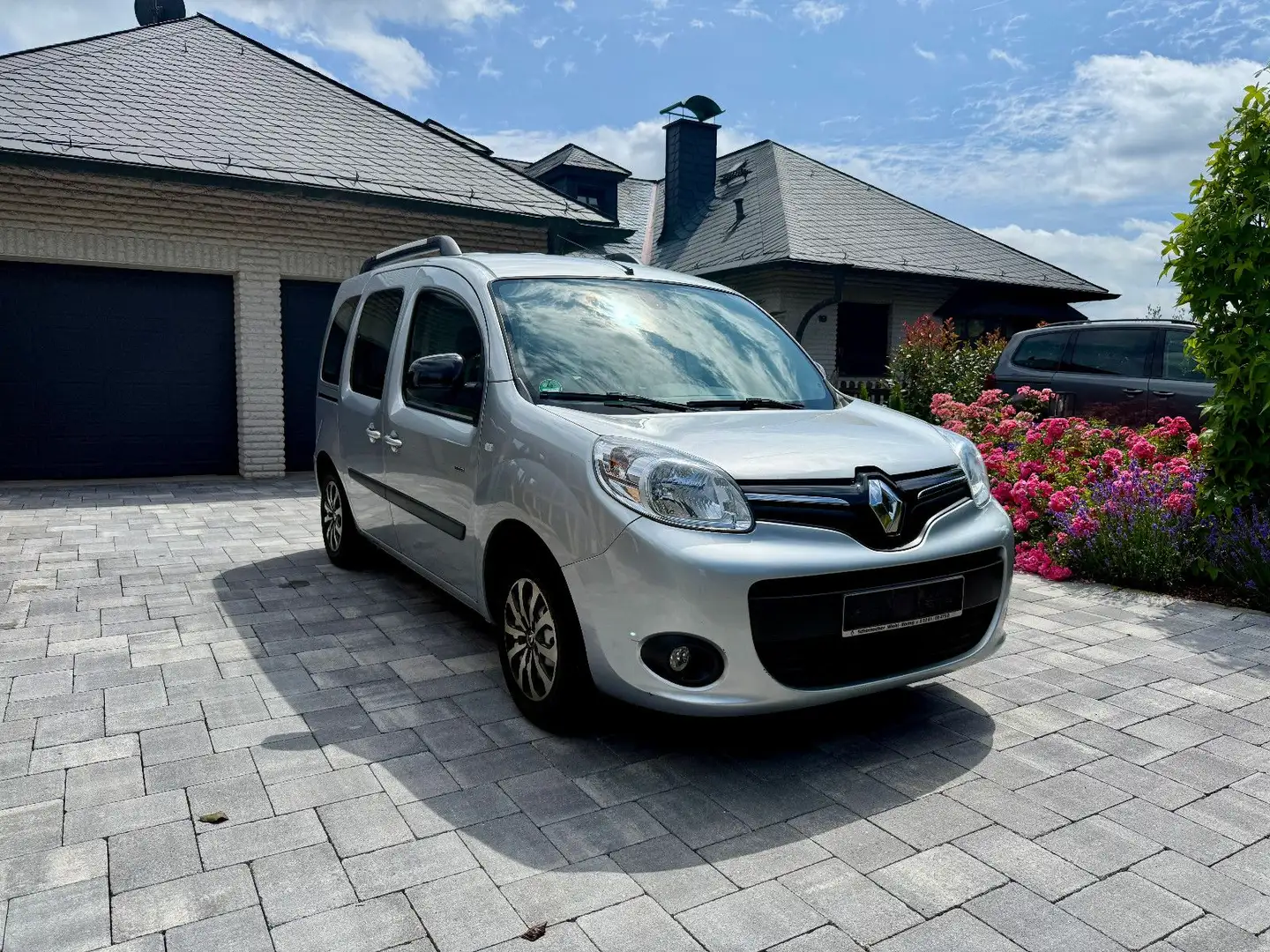 Renault Kangoo Limited 5-Sitzer Klimaautomatik 8-fach Grau - 1
