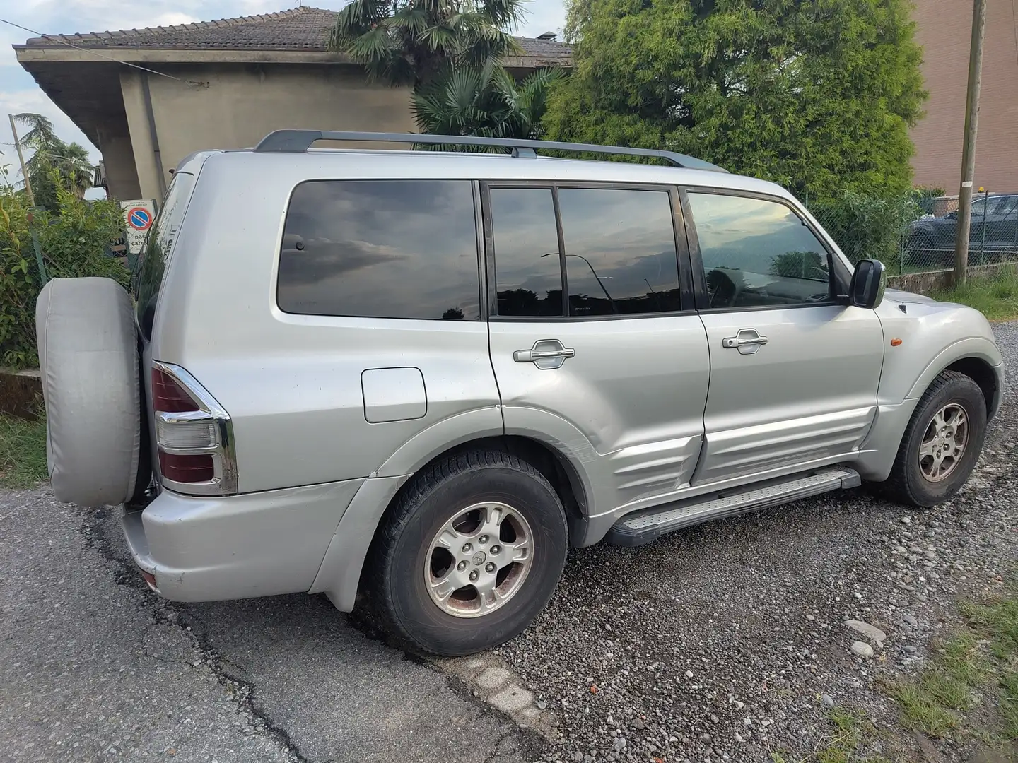 Mitsubishi Pajero 3.2 DI-D Elegance - 1