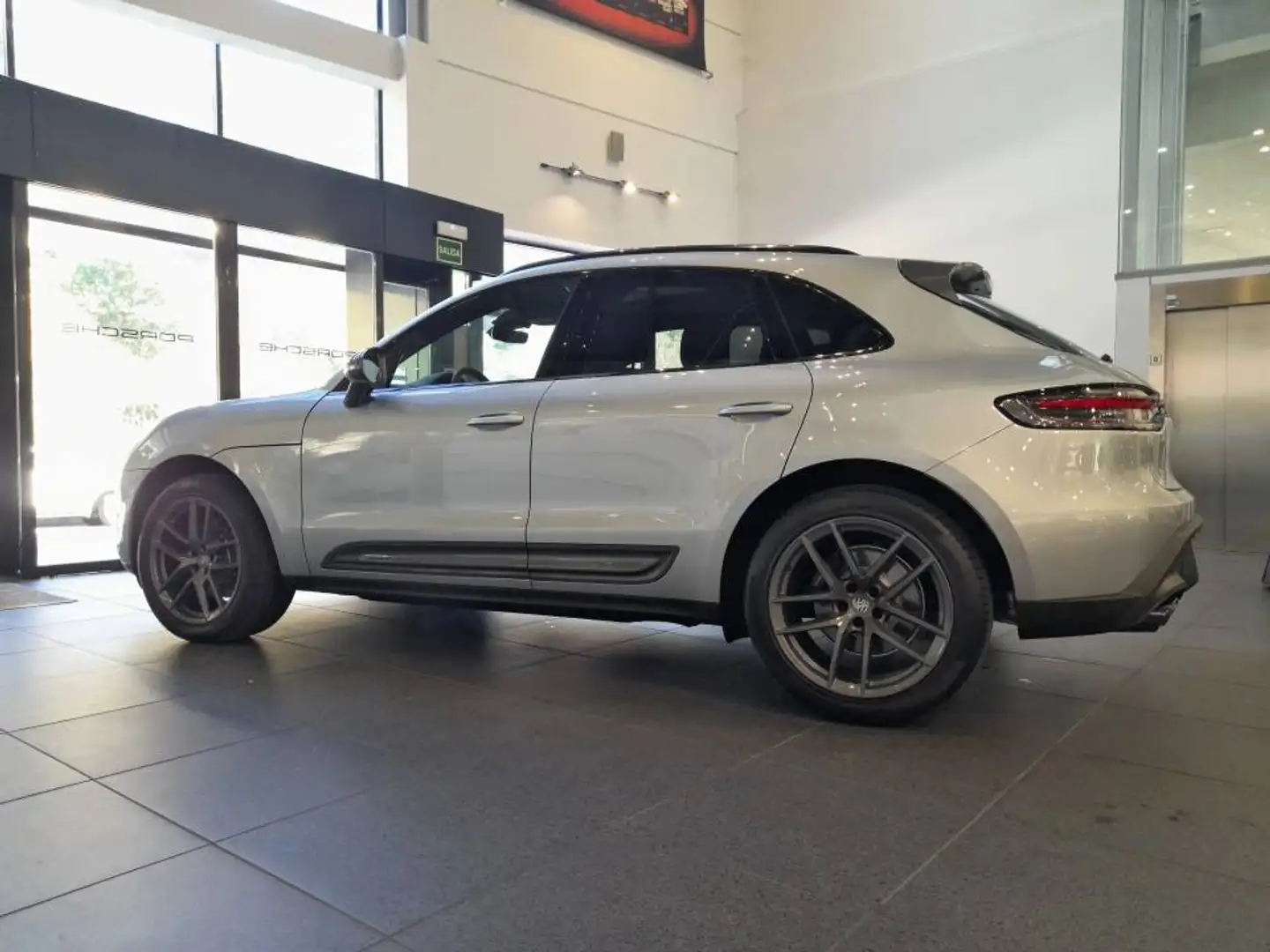Porsche Macan T Aut. Argent - 2