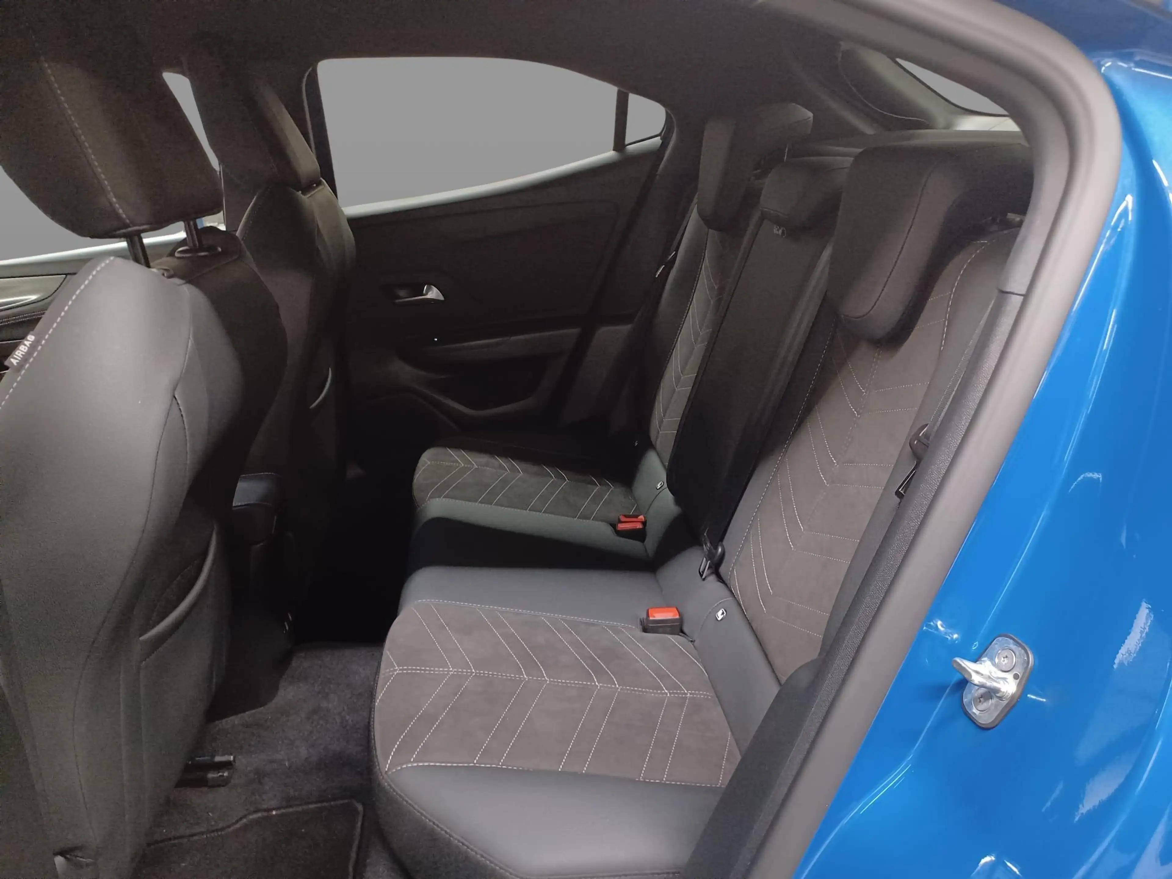 Opel Mokka 1.2T 6MT Ultimate + Afneembare trekhaak — photo 13