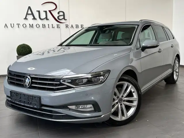Volkswagen Passat view 2