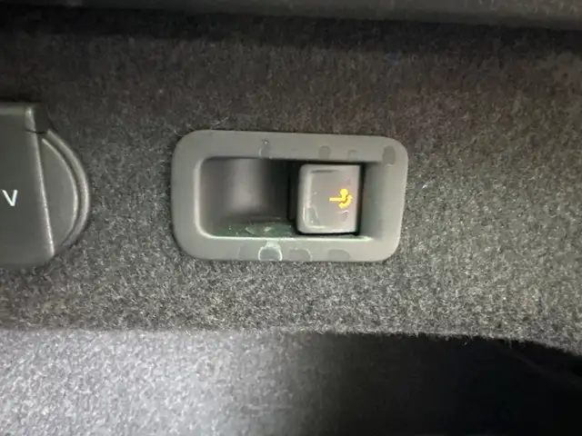 Volkswagen Passat view 9