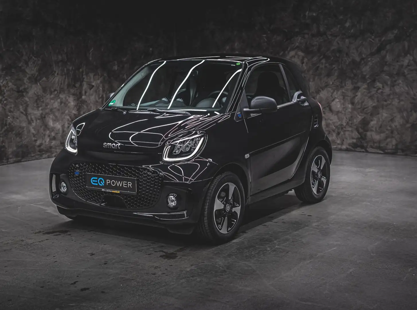 smart forTwo EQ coupe passion EXCLUSIVE:ELECTRIC STAR! Schwarz - 1