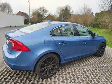S60 2.0 D5 Summum Geartronic