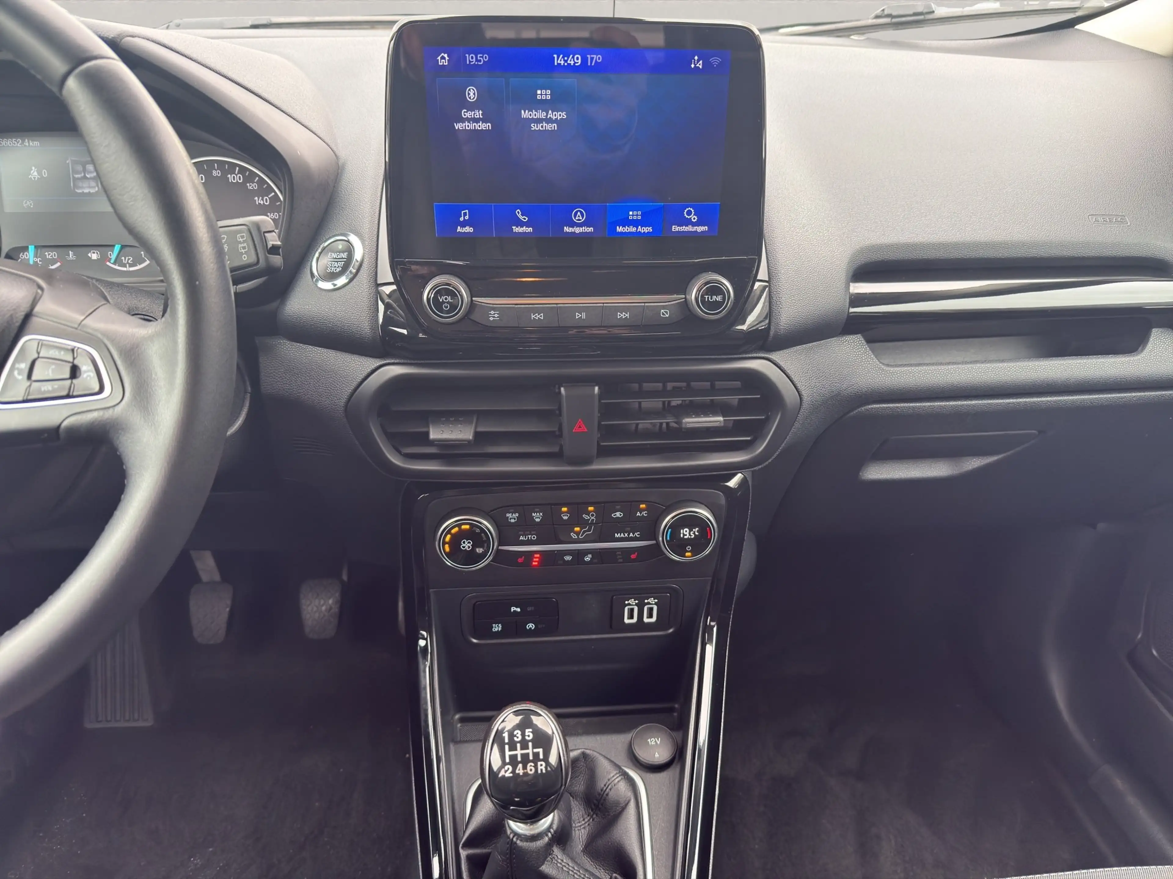 Ford EcoSport 1.0 EcoBoost Titanium Navi+SHZ+Winterp. — photo 14