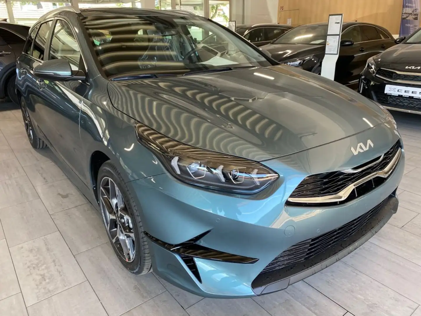 Kia Ceed SW / cee'd SW 1.5 T-GDI OPF Ultimate Edition (CD) - 1