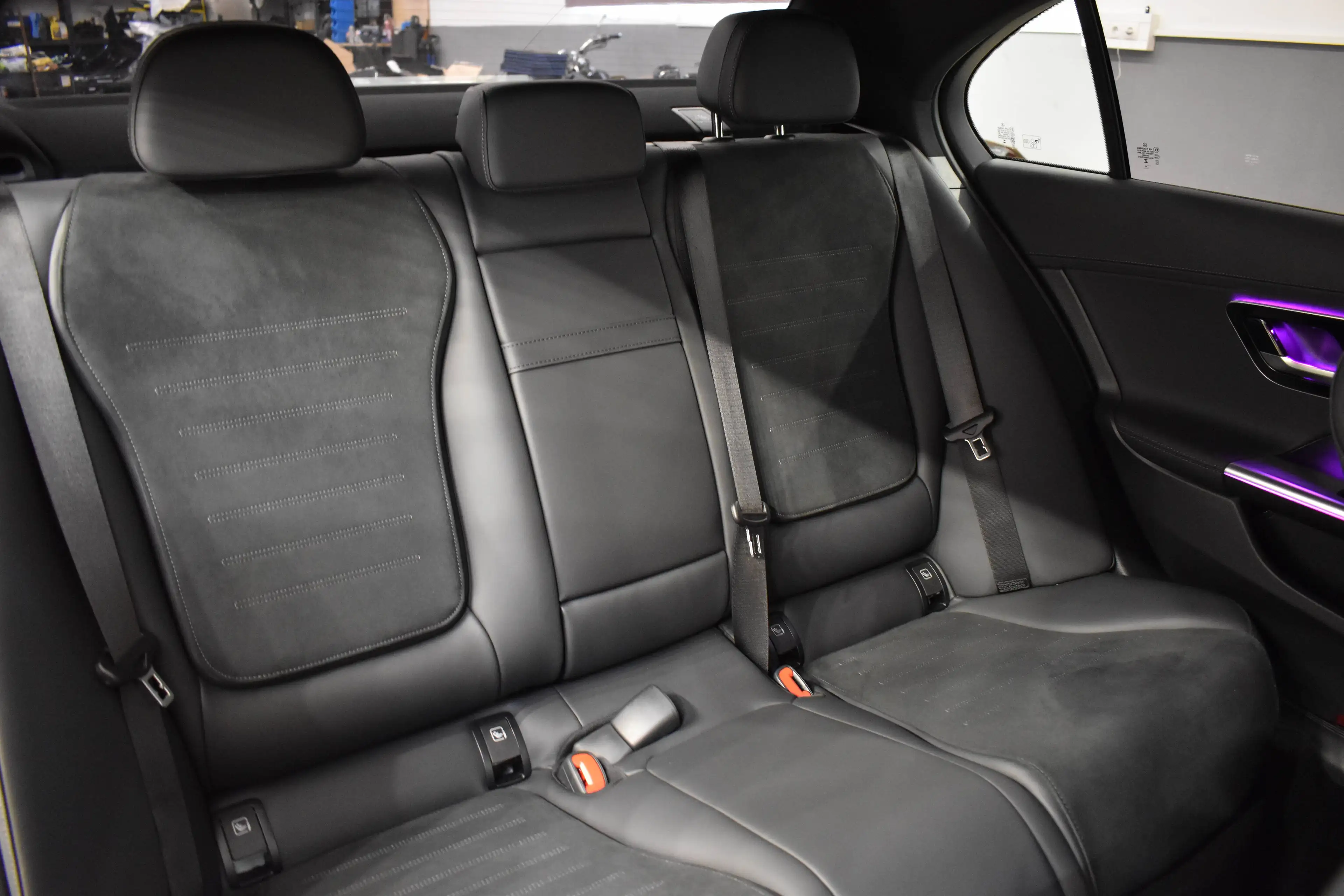 Mercedes-Benz C 300 Aut. AMG LINE, 4x KAMERA, C43 AMG LOOK, LED, NEUWAGEN — photo 11