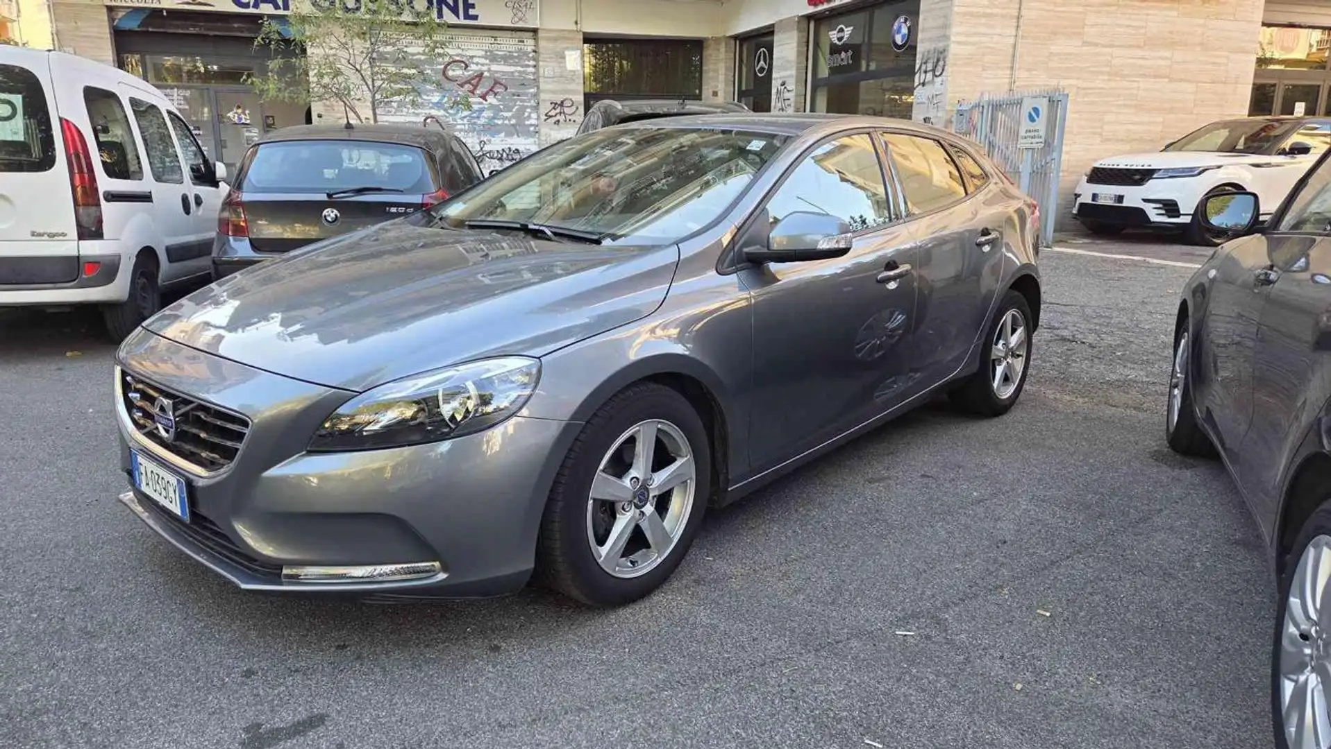 Volvo V40 D2 1.6 Momentum Grigio - 1