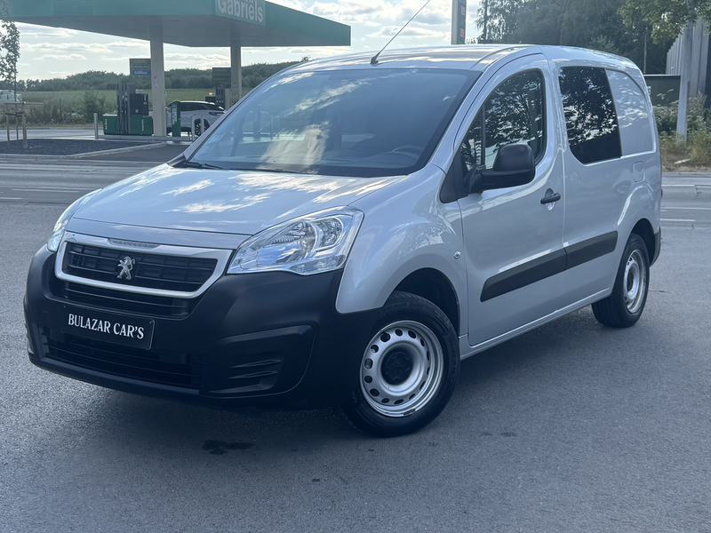 Peugeot Partner 1.6i L1H1*1 E RMAIN*FULL CARNET*ATATCHE*GARANTIE 12 MOIS