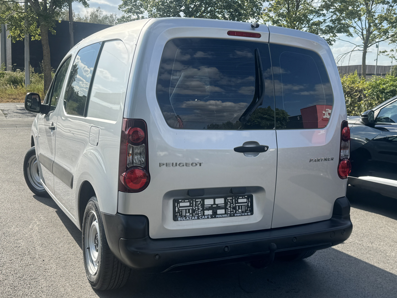 Peugeot Partner 1.6i L1H1*1 E RMAIN*FULL CARNET*ATATCHE*GARANTIE 12 MOIS — photo 4