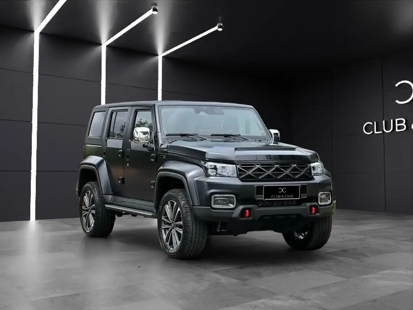 ICH-X K2 K2 2.0 turbo diesel 4x4 162cv auto Schwarz - 1