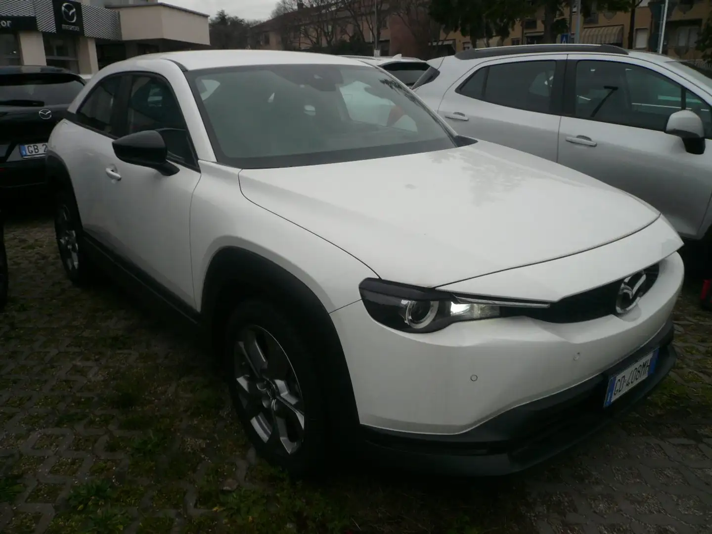 Mazda MX-30 MX-30 35,5kWh Executive OBC 7,4kW Bianco - 2