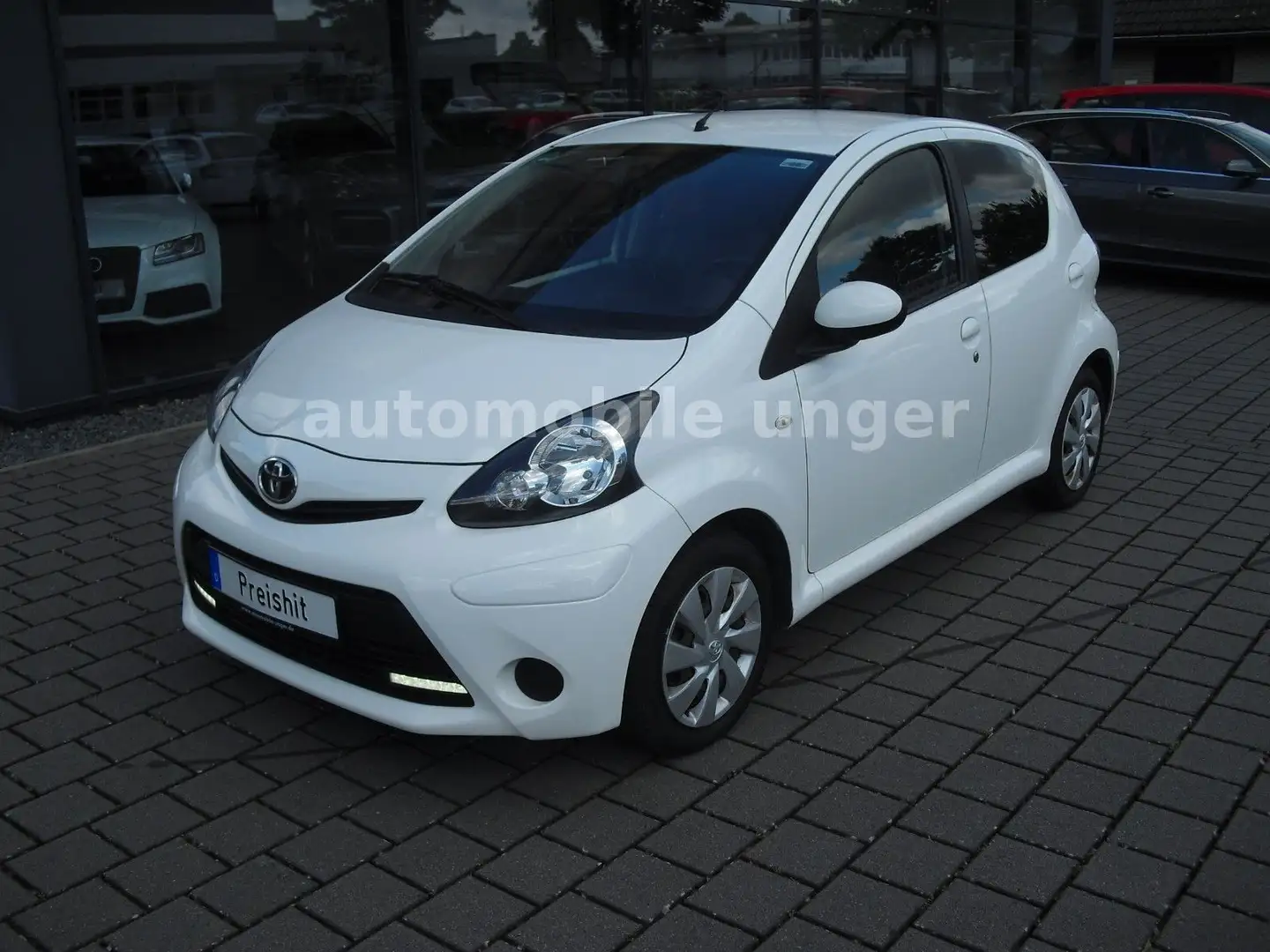 Toyota Aygo AYGO Connect KLIMA Allwetter FH ZV Weiß - 1