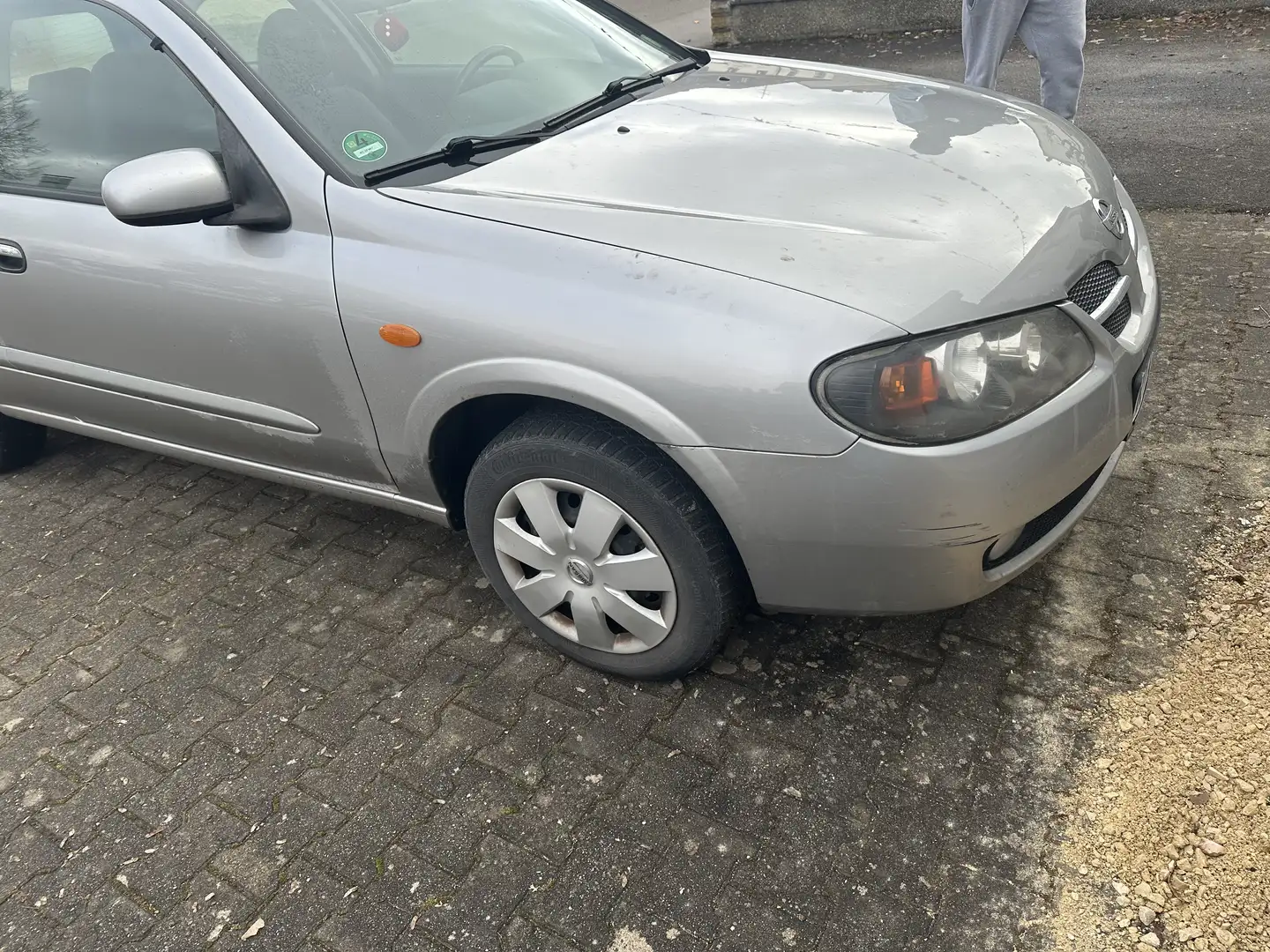 Nissan Almera 1.5 Benzin - 2