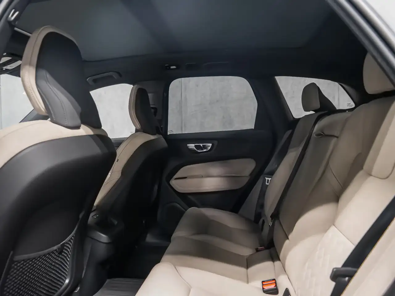 Volvo XC60 снимка Volvo XC60