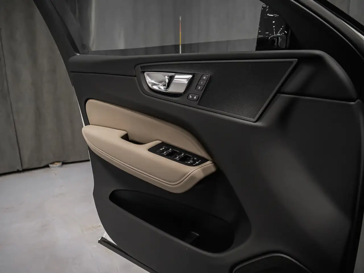 Volvo XC60 снимка Volvo XC60
