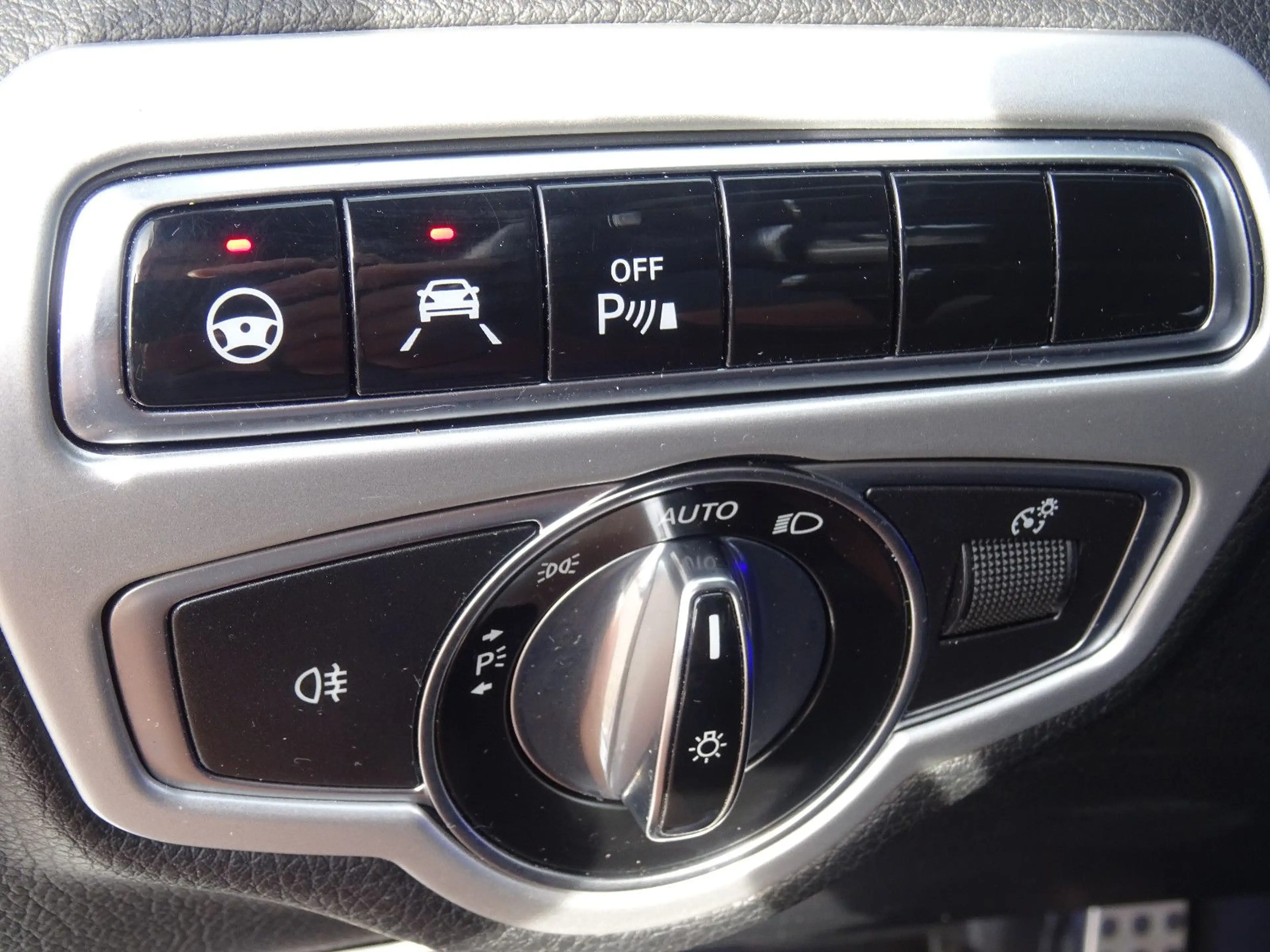Mercedes-Benz GLC 250 d 4Matic AMG Line — photo 15