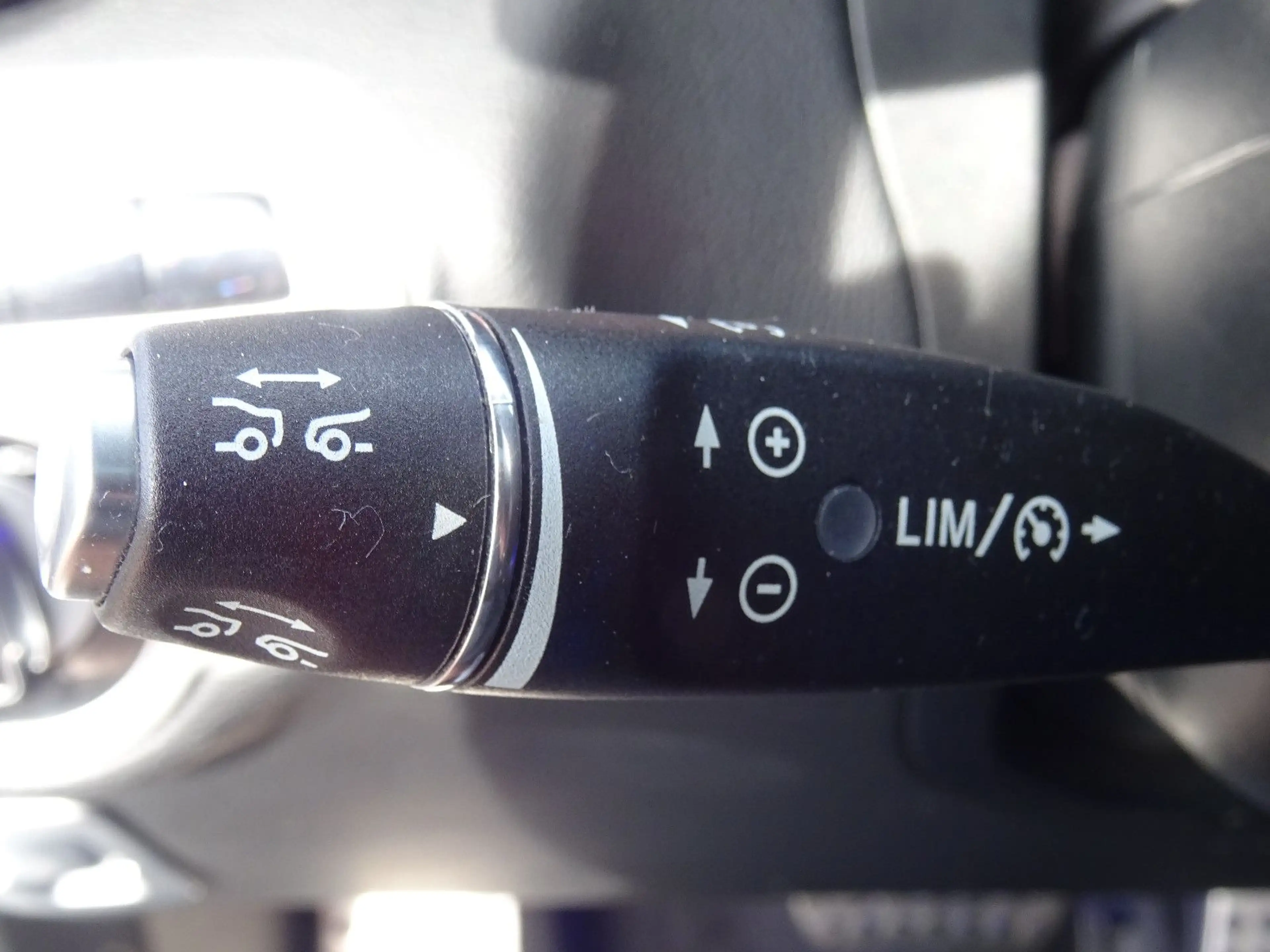 Mercedes-Benz GLC 250 d 4Matic AMG Line — photo 13