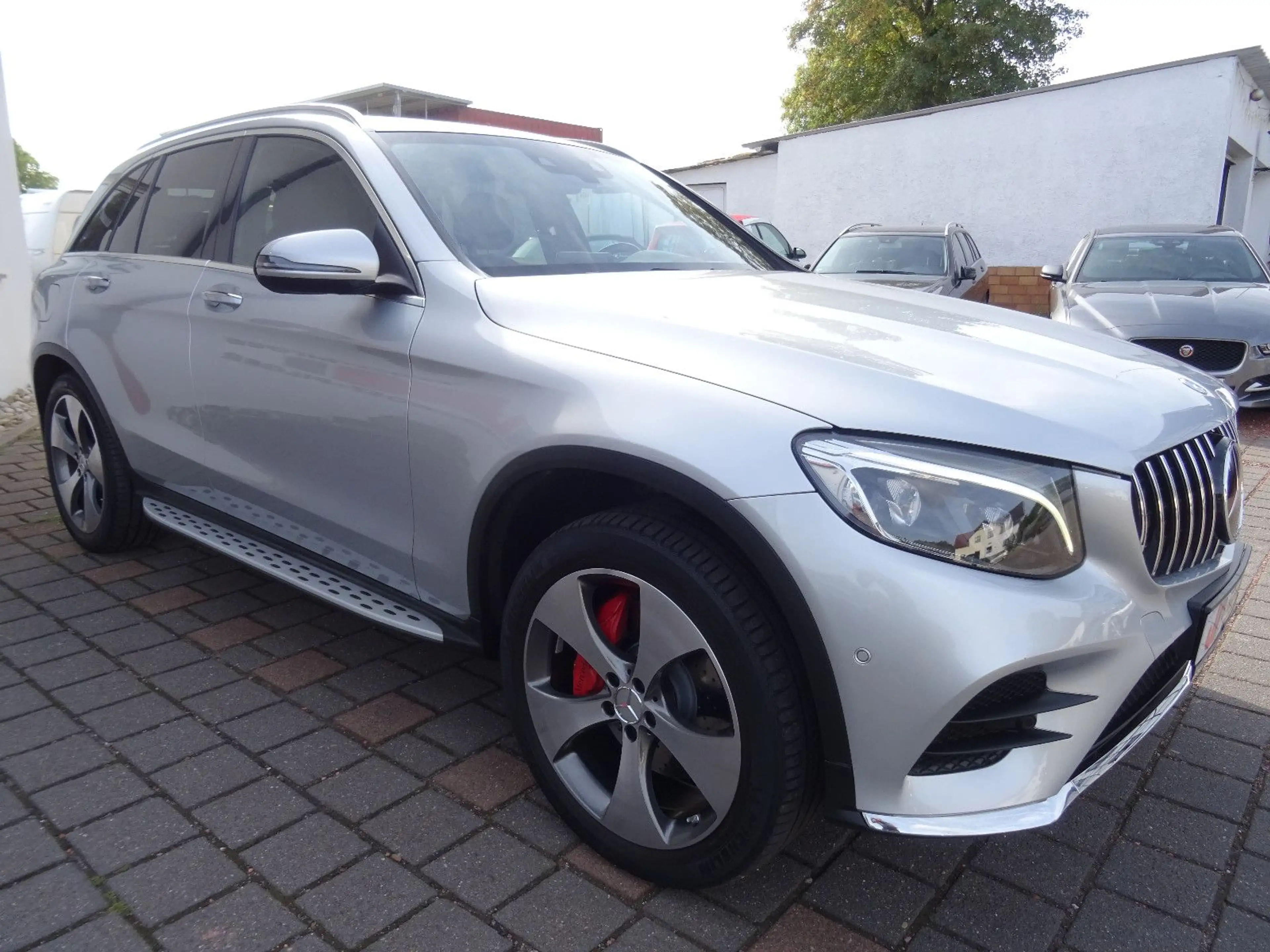 Mercedes-Benz GLC 250 d 4Matic AMG Line — photo 3