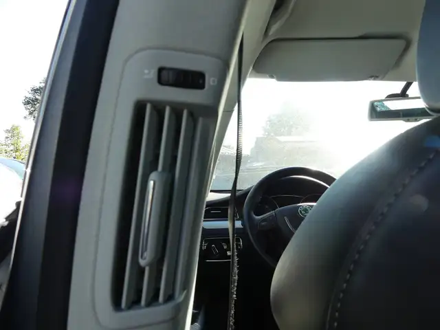 Skoda Superb view 8