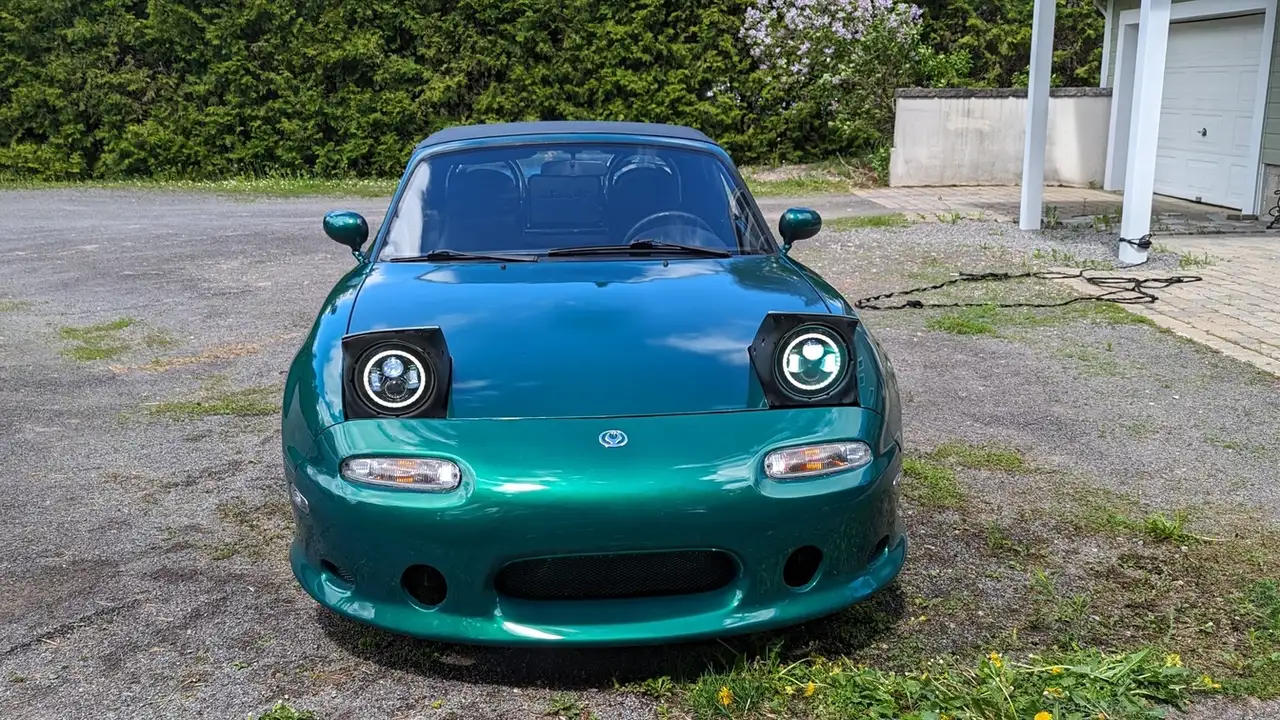 Mazda MX-5 Miata снимка Mazda MX-5 Miata
