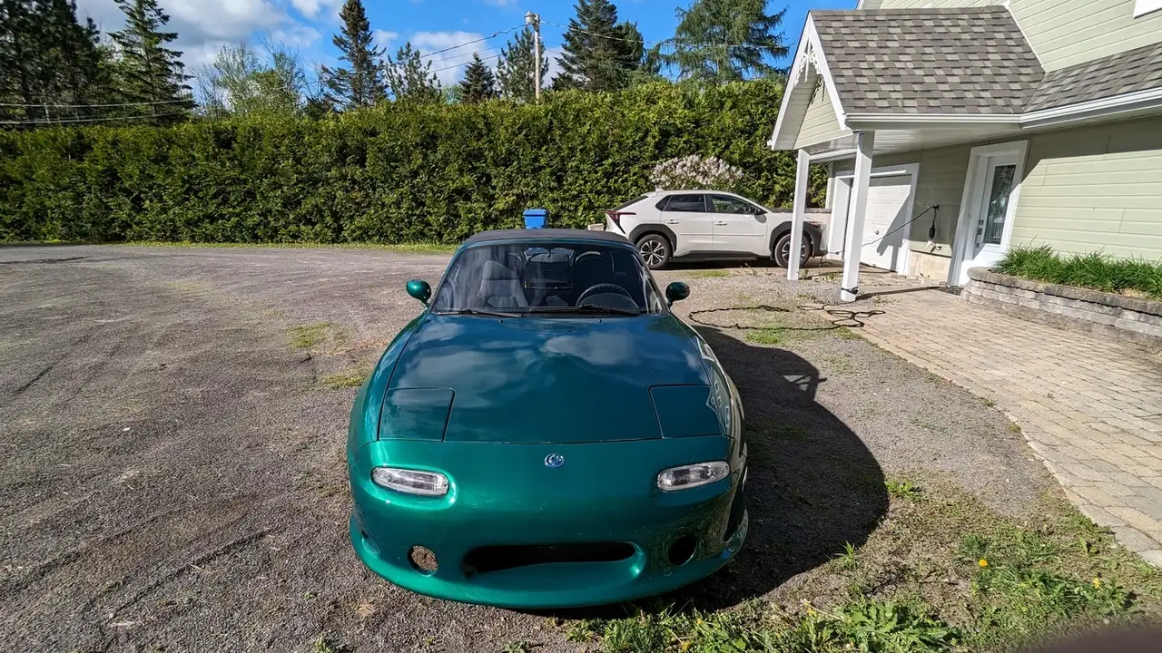 Mazda MX-5 Miata снимка Mazda MX-5 Miata
