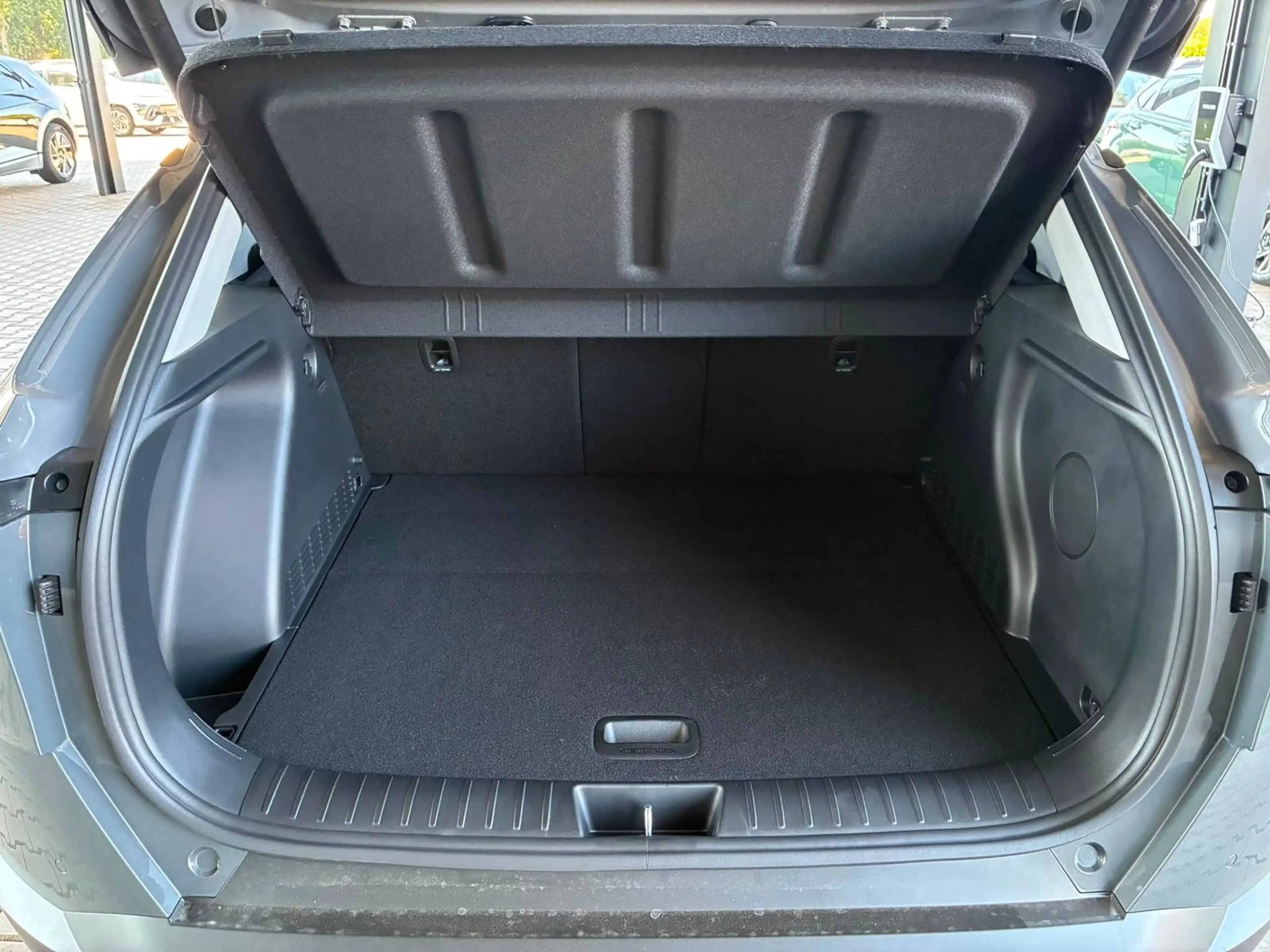 Hyundai KONA HEV Prime Sky MY26 / LED / ACC / Bose / Navi / Sch — photo 8