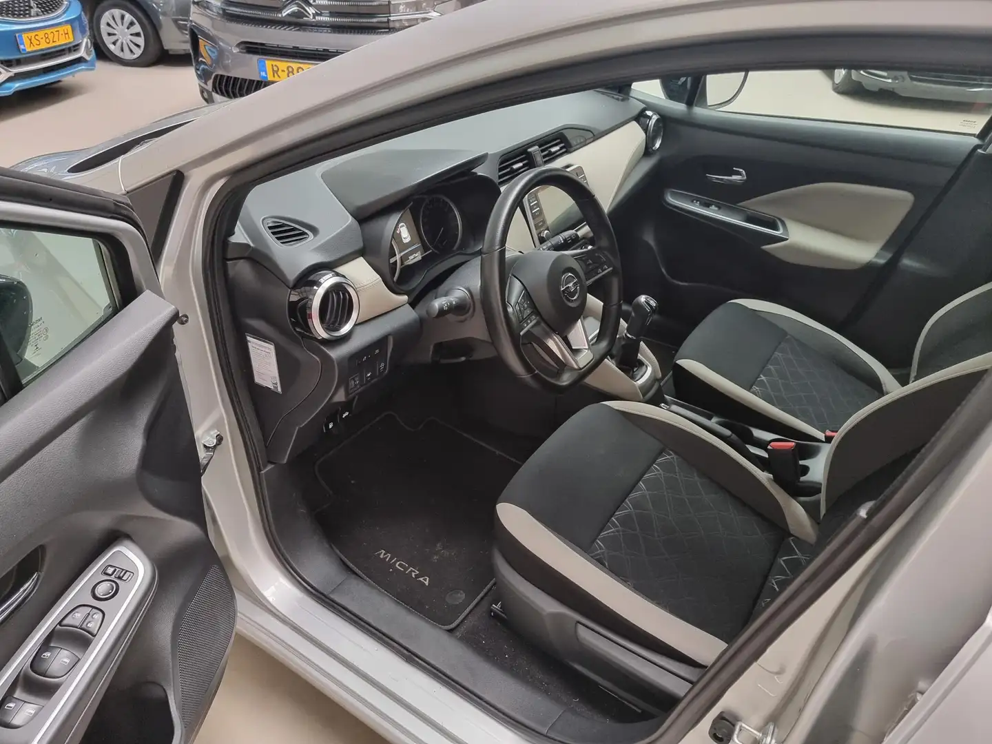 Nissan Micra 1.0 IG-T N-Design Airco | Cruise controle | Parkee Grijs - 2