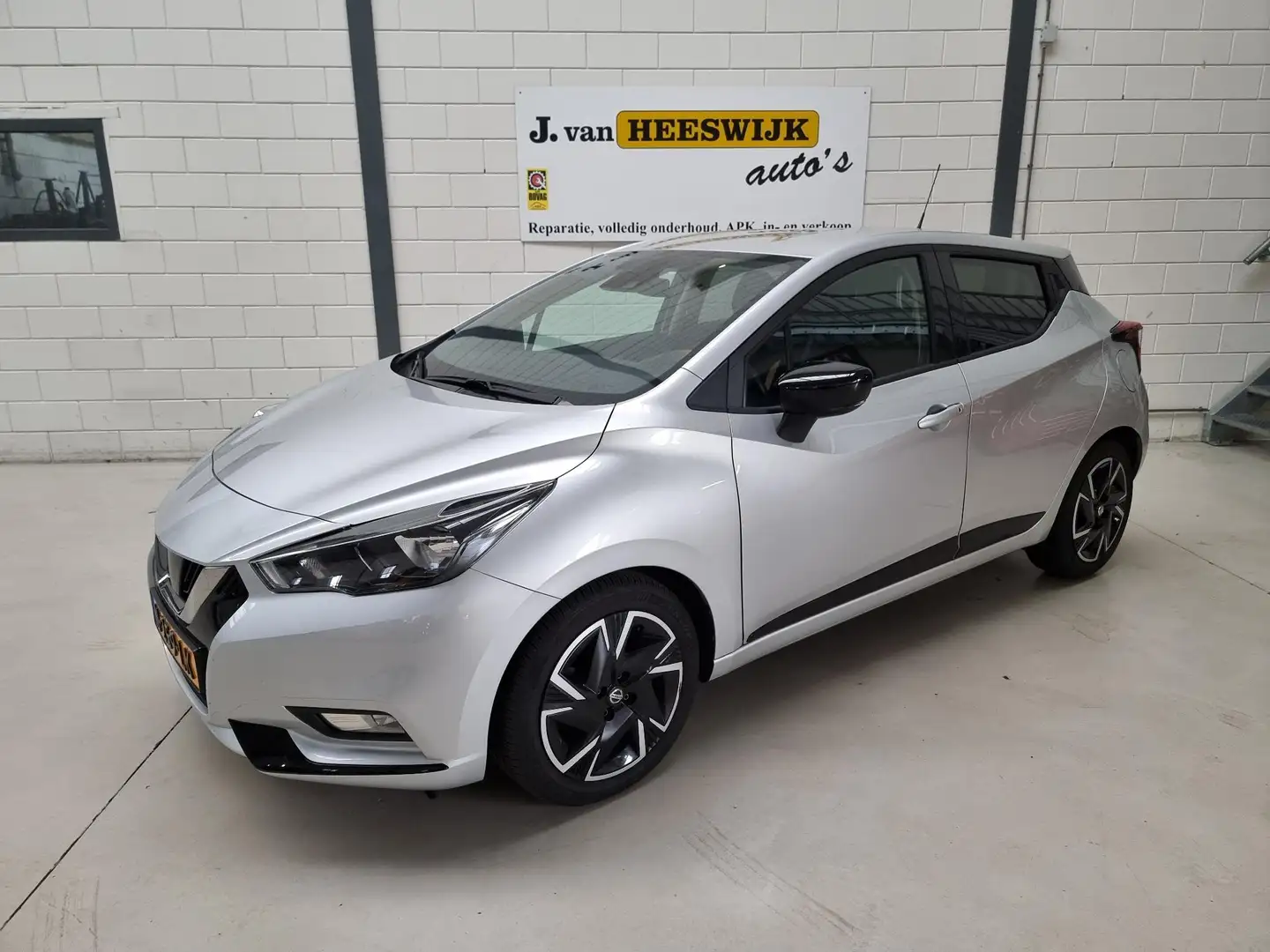 Nissan Micra 1.0 IG-T N-Design Airco | Cruise controle | Parkee Grijs - 1