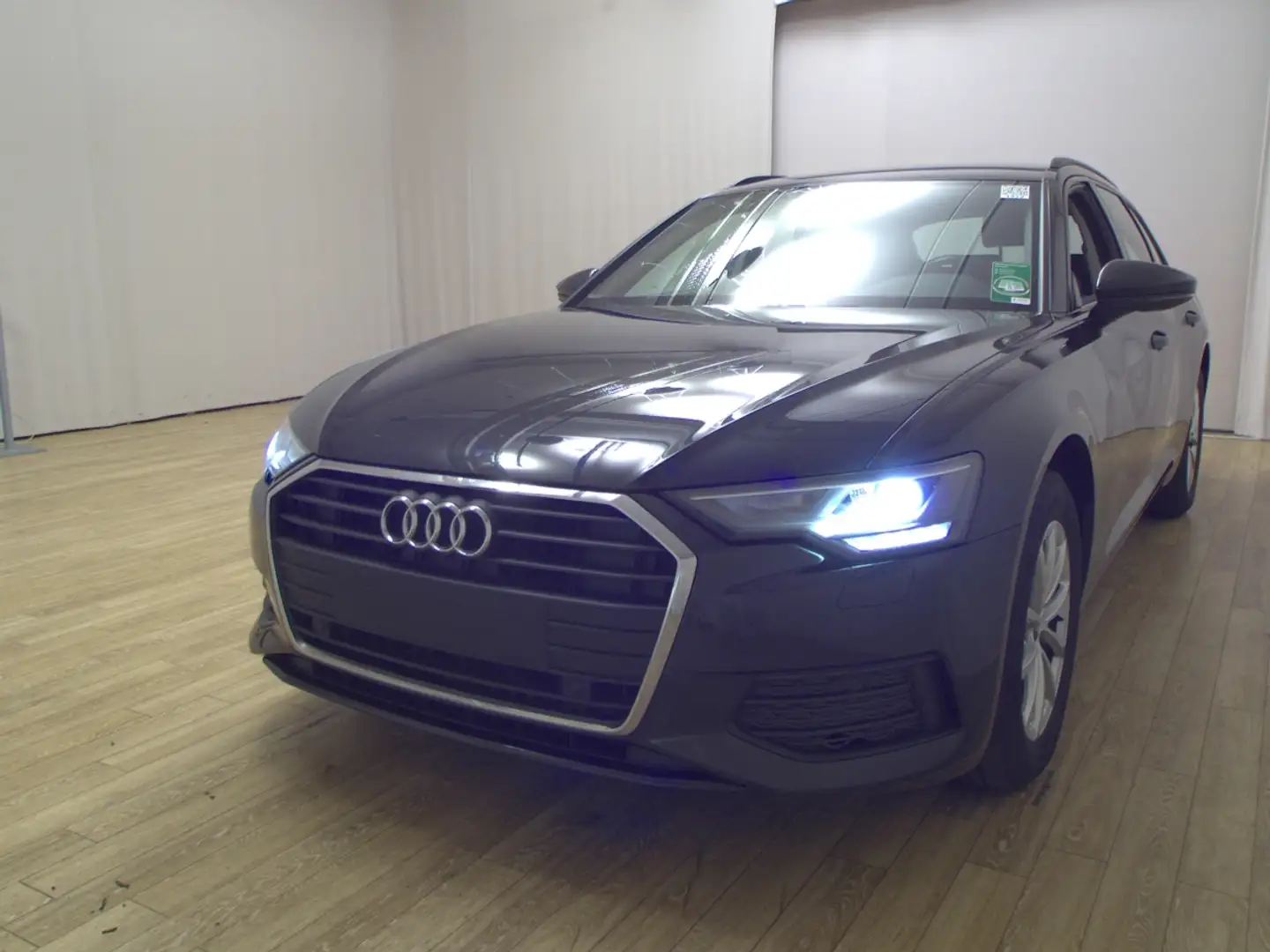 Audi A6 35 2.0 TDI Avant AHK Navi Leder LED Sound Szary - 2