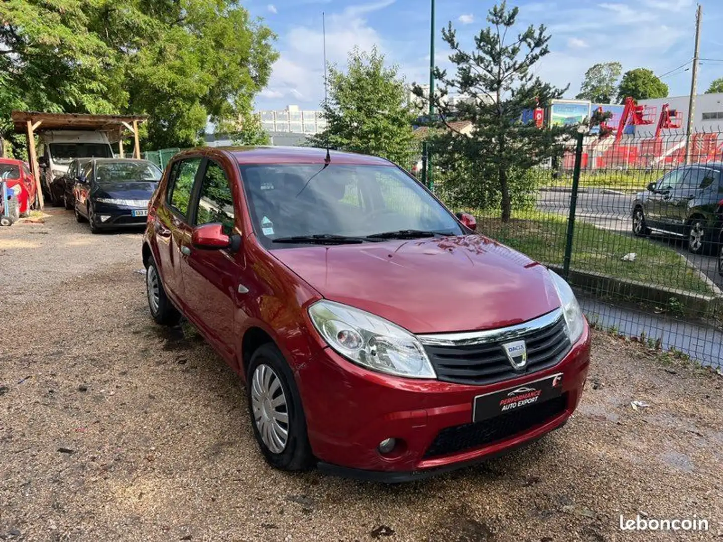 Dacia Sandero 1.4 MPI GPL eco2 72CV année 11-2010 144.000KM Cert Rouge - 2