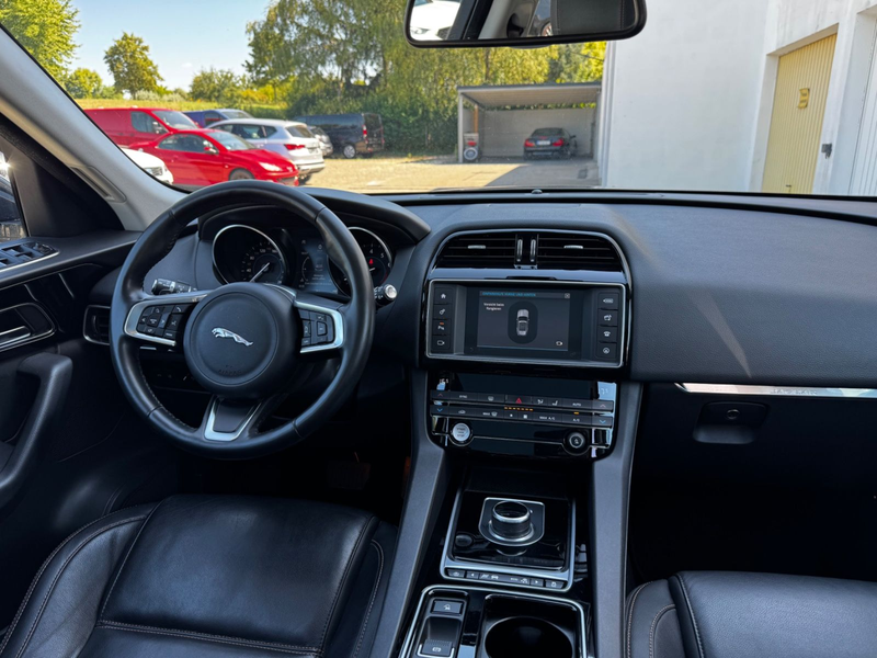 Jaguar F-Pace F-PACE Prestige AWD/ Panorama/AHK/Navi — photo 7