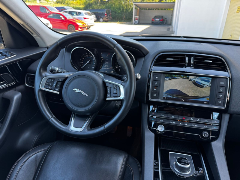 Jaguar F-Pace F-PACE Prestige AWD/ Panorama/AHK/Navi — photo 3